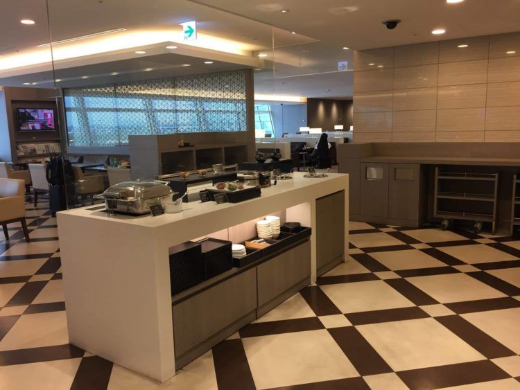 japan airlines first class lounge tokio haneda restaurant 3