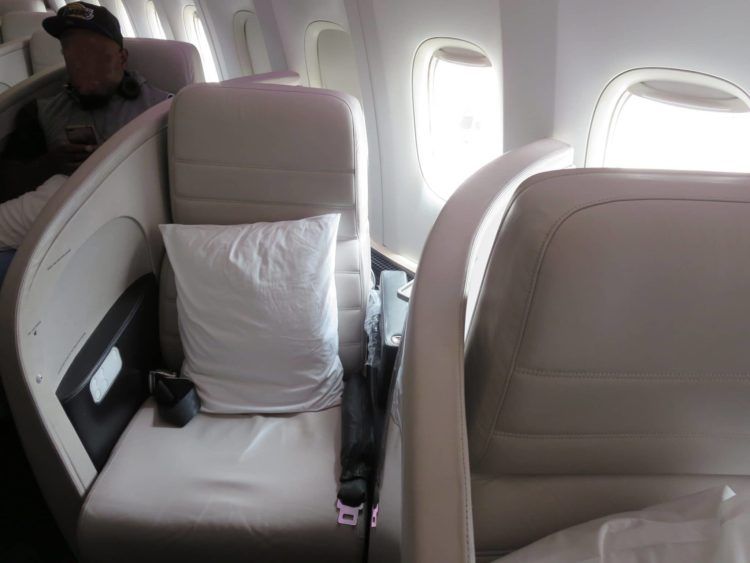 air new zealand business class boeing 777 200 sitz 1b