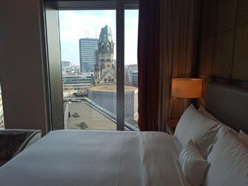 Waldorf Astoria Berlin Deluxe Zimmer With View 6