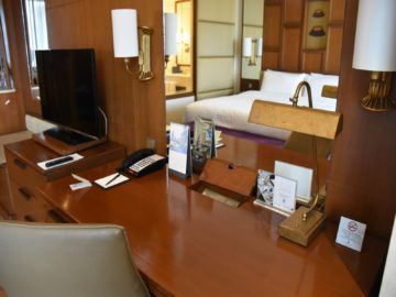 Shangri-La Chiang Mai Deluxe Room Schreibtisch