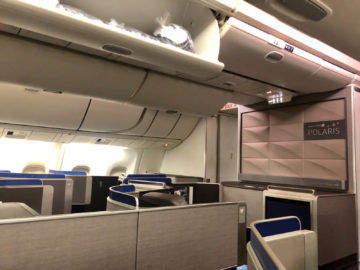 United Airlines Polaris Business Class Boeing 767 300 Overhead Bins