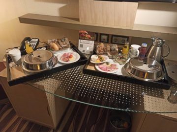 Hilton Frankfurt Airport Fruehstueck Auf Dem Zimmer