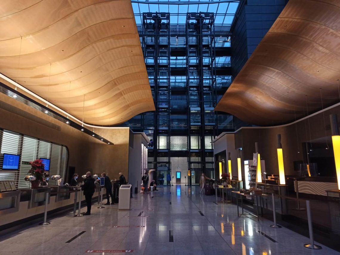 Hilton Frankfurt Airport Rezeption