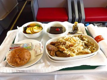 Ethiopian Airlines Business Class B767 300er Mittagessen Ausgepackt