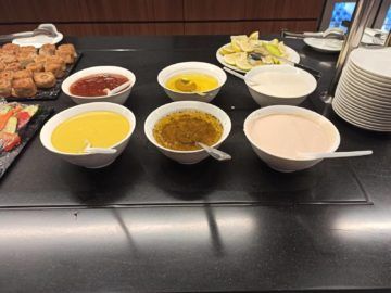 Ethiopian Airlines Sheba Platinum Lounge Addis Abeba Terminal 2 Kaltes Buffet Dressing