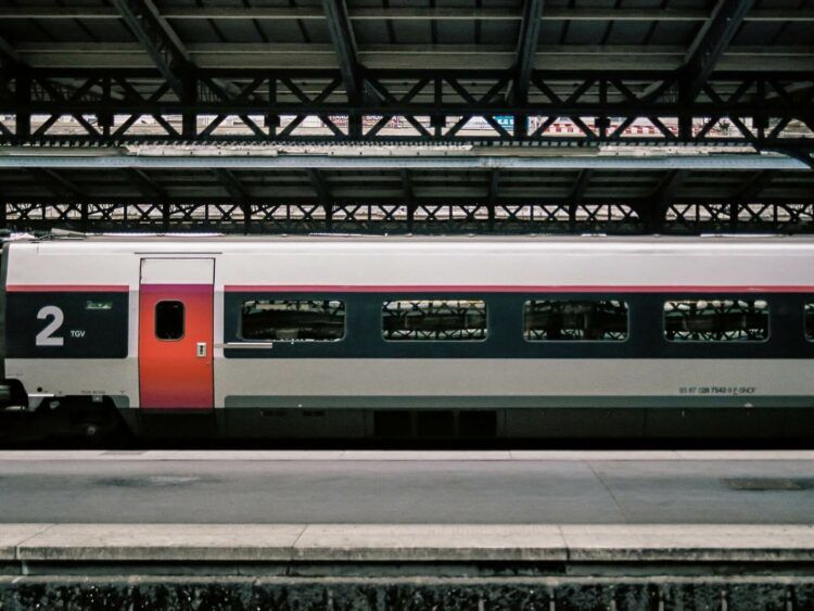 Tgv Zug Unsplash