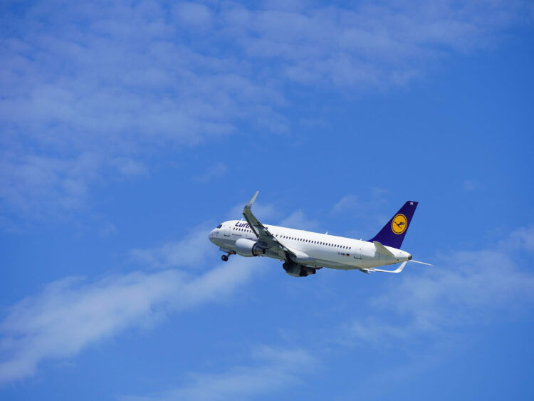 Lufthansa Airbus A320 214 D Aiwa Flughafen Zuerich
