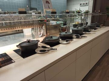 Hyatt Place Frankfurt Airport Fruehstueck Warme Gerichte