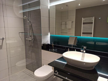 Hyatt Place Frankfurt Airport Zimmer Bad