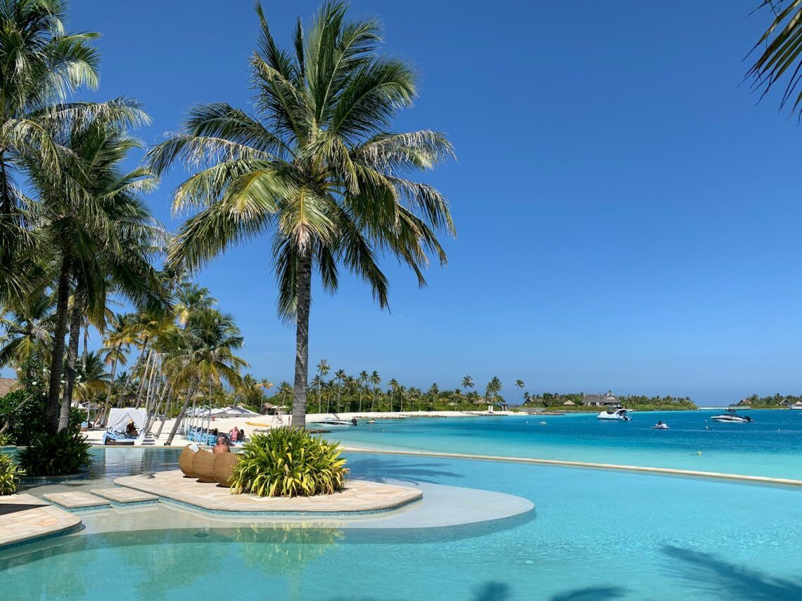 Waldorf Astoria Maldives Ithaafushi Lagoon Pool 2