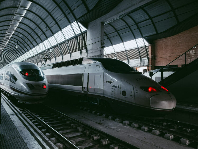 Renfe Zug Unsplash