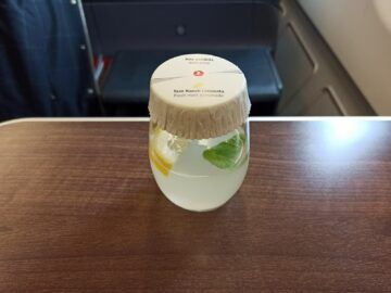 Review Turkish Airlines Business Class Airbus A330 300 Begruessungsgetraenk