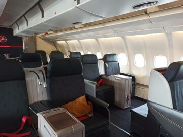 Review Turkish Airlines Business Class Airbus A330 300 Kabine Vorne Rechte Seite