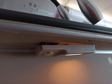 Review Turkish Airlines Business Class Airbus A330 300 Sitz Mini Leselicht