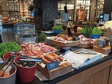 Andaz Munich Schwabinger Tor Fruehstueck 3