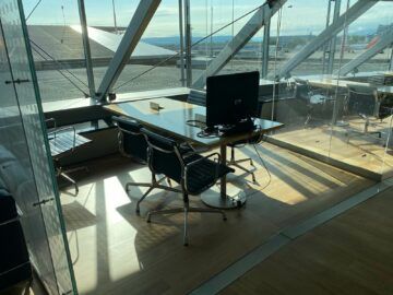 Euroairport Skyview Lounge Arbeitsplatz