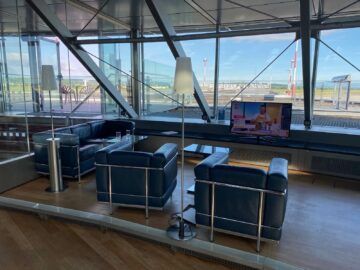 Euroairport Skyview Lounge Tv Bereich