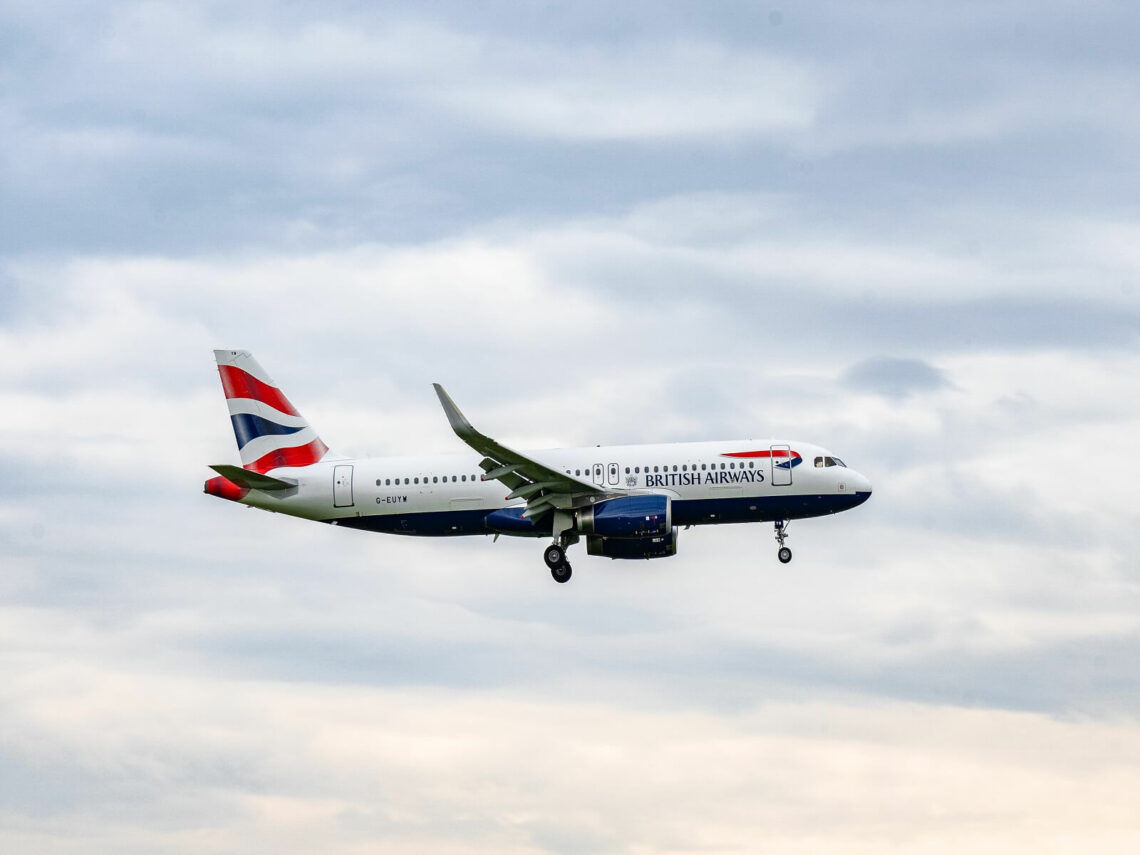 Flugzeug British Airways Airbus A320 Zurich