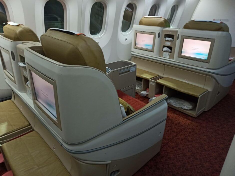 AIR INDIA INTERNATIONAL BUSINESS CLASS REVIEW 2022 visual data 3