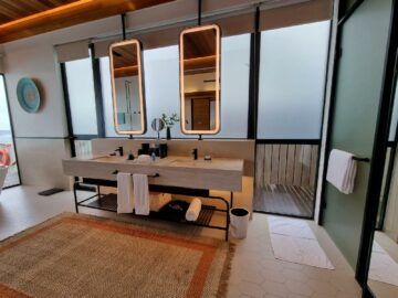 Hilton Maldives Amingiri Bad 2