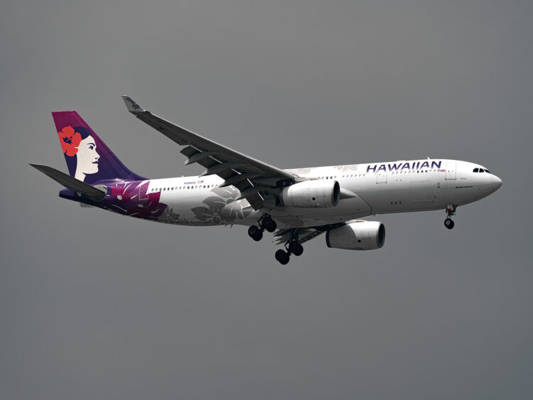 Flugzeug Hawaiian Airlines Airbus A330 200 Singapur