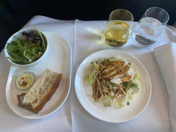 Qantas Airways Business Class Airbus A380 800 Chicken Salat