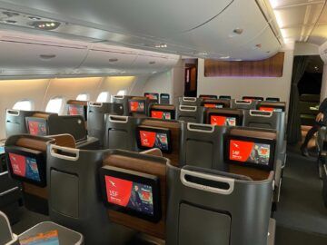Qantas Airways Business Class Airbus A380 800 Kabine Von Hinten