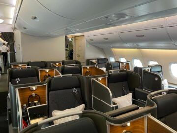 Qantas Airways Business Class Airbus A380 800 Kabine Von Vorne