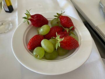 Air France La Premiere First Class Boeing 777 300 Erdbeeren Weintrauben