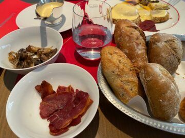 Air France La Première Lounge Paris Charles De Gaulle Mushrroms Bacon