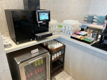 Ana Lounge Honolulu Kaffeeautomat