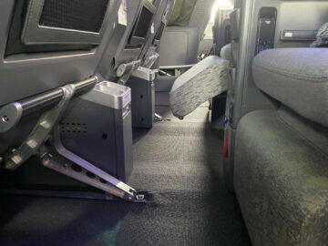 Ana Premium Economy Airbus A380 Fussstuetze