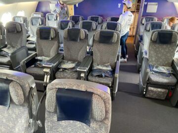 Ana Premium Economy Airbus A380 Kabine Hinten