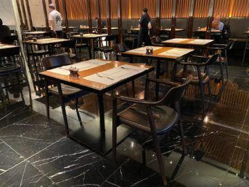 Cathay Pacific The Wing First Class Lounge Blick In Das Restaurant