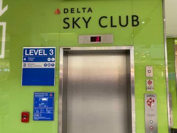 Delta Sky Club Los Angeles Terminal 2 Fahrstuhl Alter Sky Club