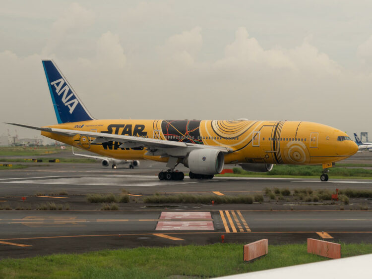 Flugzeug Ana 777 Star Wars Livery Tokio Haneda