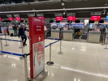 Emirates Lounge Bangkok Check In