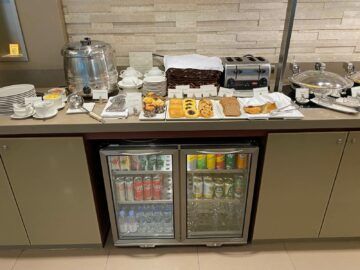 Emirates Lounge Bangkok Getraenke Snacks