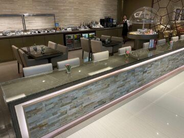 Emirates Lounge Bangkok Sitzbereich Buffett