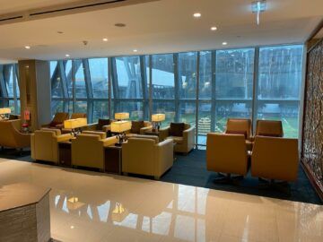Emirates Lounge Bangkok Sitzmoeglichkeiten