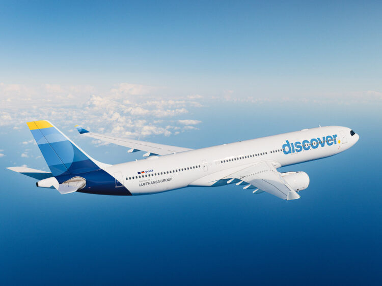 Discover Airlines Airbus A330 300 Flugzeug Copyright