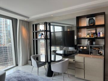 Crown Towers Hotel Sydney Zimmer Fernseher 2