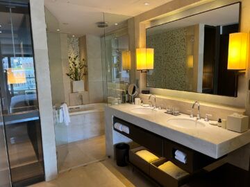 Park Hyatt Sydney Zimmer Bad 1