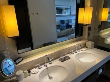 Park Hyatt Sydney Zimmer Bad Waschbecken 1