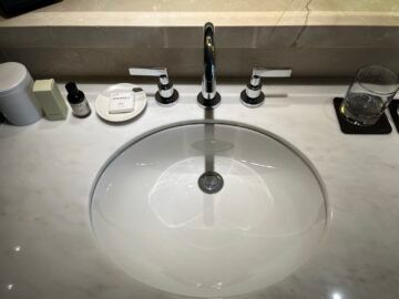 Park Hyatt Sydney Zimmer Bad Waschbecken 3