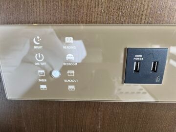 Park Hyatt Sydney Zimmer Control Panel
