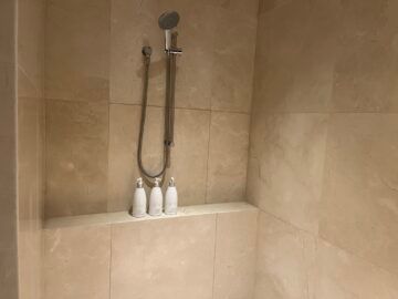 Park Hyatt Sydney Zimmer Dusche 1