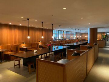 Cathay Pacific The Pier Business Class Lounge Hong Kong Noodle Bar 3