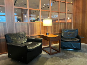 Cathay Pacific The Pier Business Class Lounge Hong Kong Sitzgelegenheiten 6