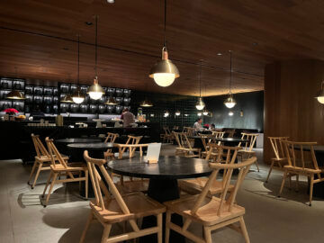 Cathay Pacific The Pier Business Class Lounge Hong Kong Tearoom 3